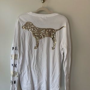 Long sleeve t shirt with glitter dog on it